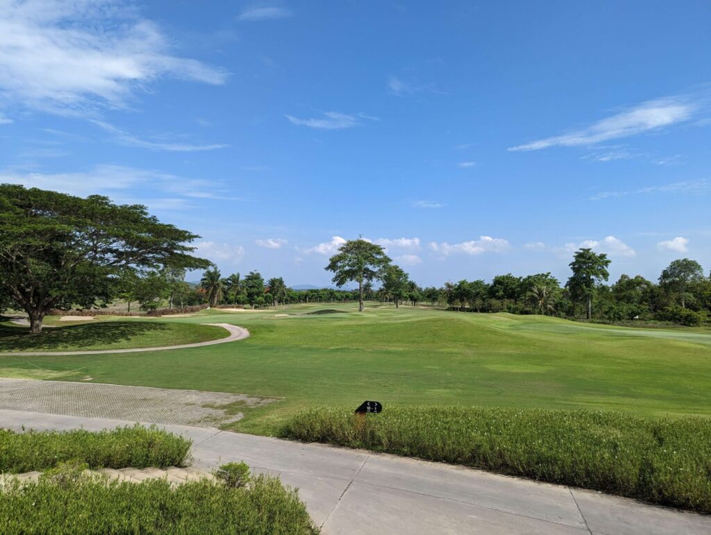pattaya golf course view