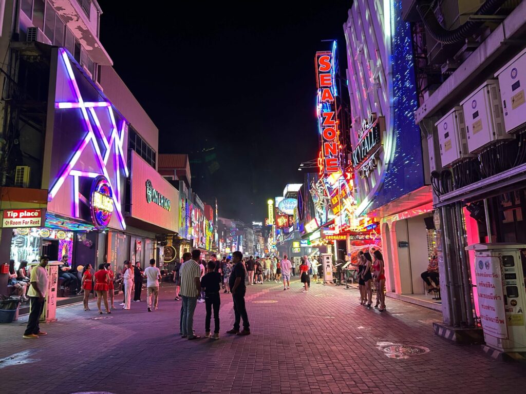 pattaya nightlife walking street