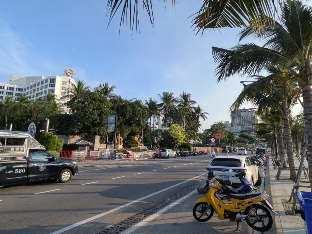 Positive summary encouraging safe enjoyable Pattaya trave