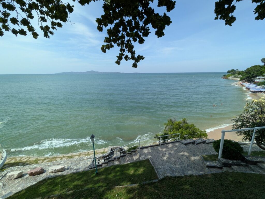 Wide ocean view from the Asia Pattaya Hotel area overlooking Paradise Beach and Pratumnak Beach