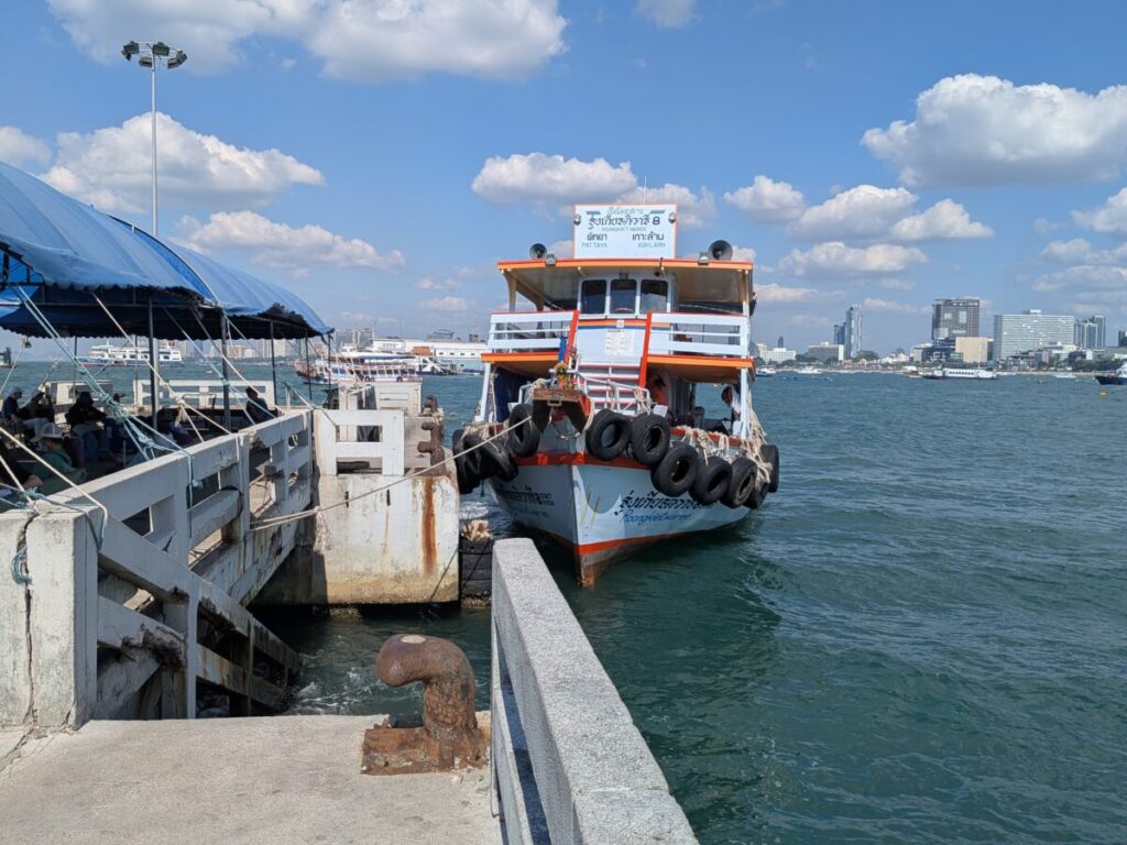 Passengers boarding a public ferry to Koh Larn at the pier