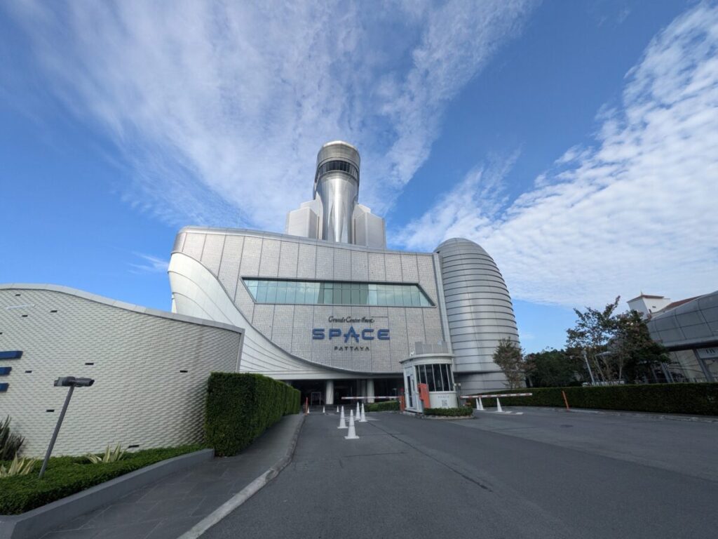 Grande Centre Point Space Pattaya hotel in North Pattaya, a popular upscale area to stay