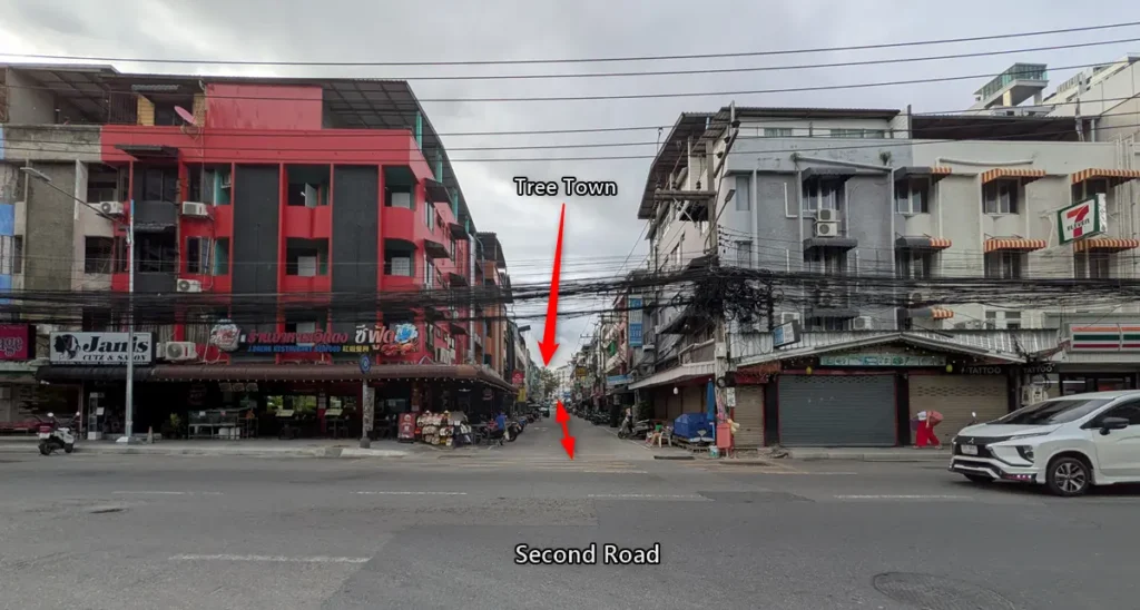 Second Road entrance to the Tree Town shortcut near Pattaya Second Road Soi 9