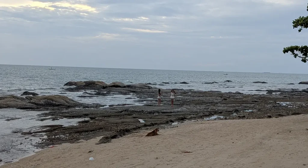 Rocky coastline at Secret Beach in North Pattaya